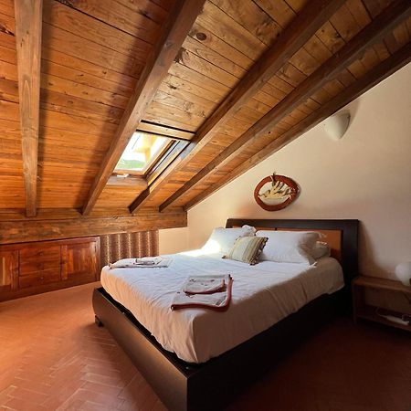Casa Boru - A Beautiful Fully Restored Spacious House With Fantastic Views Calice al Cornoviglio Eksteriør billede