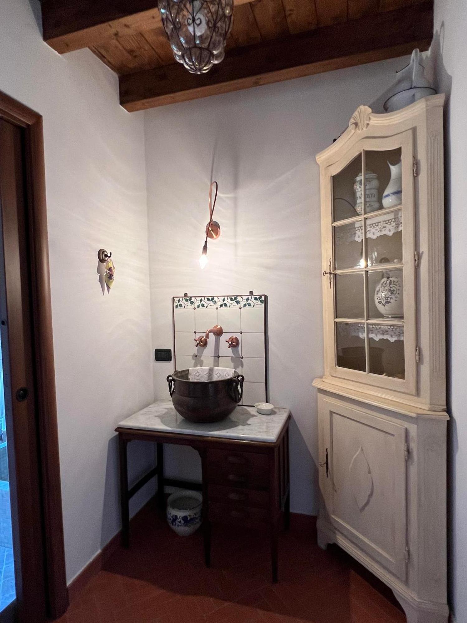 Casa Boru - A Beautiful Fully Restored Spacious House With Fantastic Views Calice al Cornoviglio Eksteriør billede