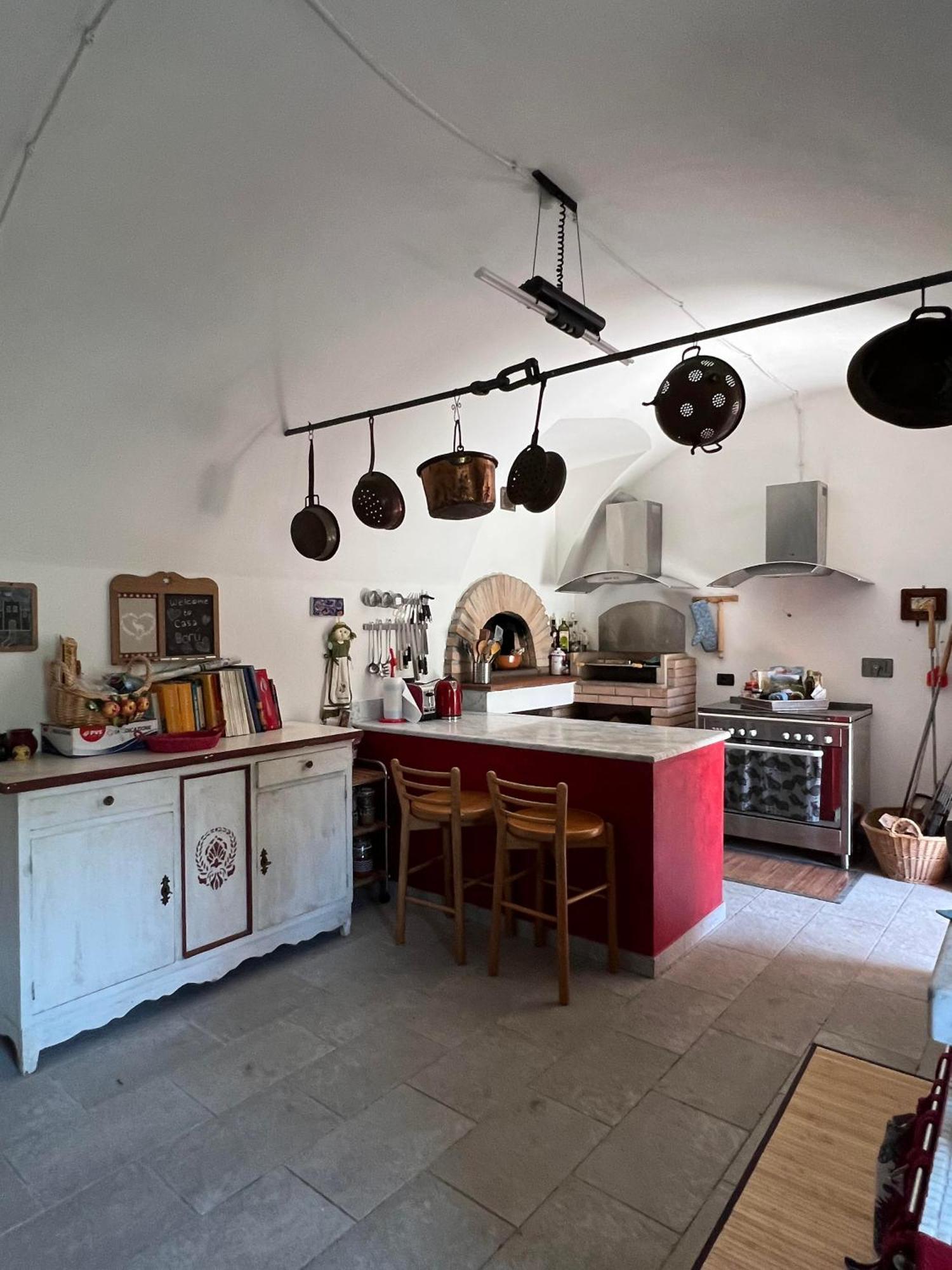 Casa Boru - A Beautiful Fully Restored Spacious House With Fantastic Views Calice al Cornoviglio Eksteriør billede