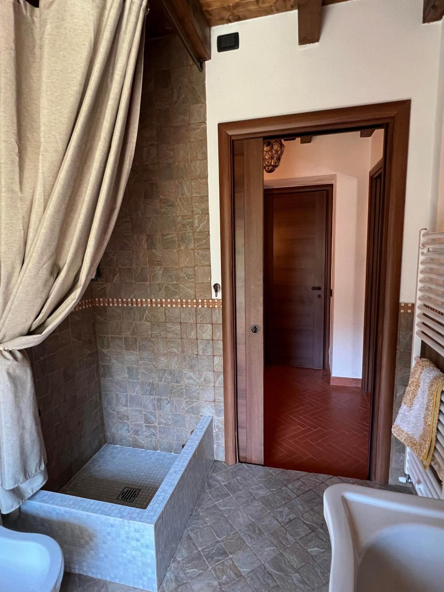 Casa Boru - A Beautiful Fully Restored Spacious House With Fantastic Views Calice al Cornoviglio Eksteriør billede